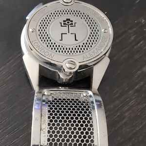 Vintage London Hi-Tech Silver-Alexander Design